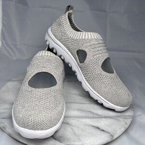 Propet Women's Size 6.5 N TravelActiv Avid Slip On Light Grey Sneakers Comfort